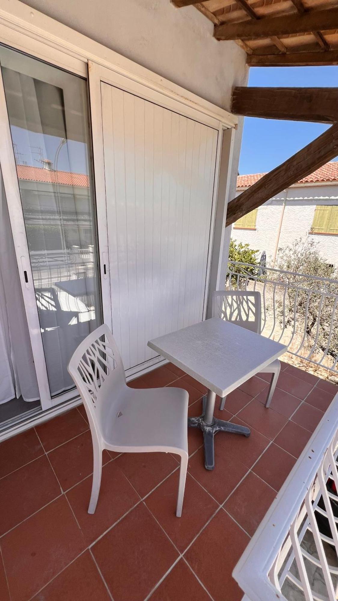 Residence Inaya Six-Fours-les-Plages Esterno foto